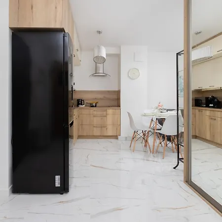 Batorego 7 Apartament With Terrace & Parking Downtown By Renters Apartament