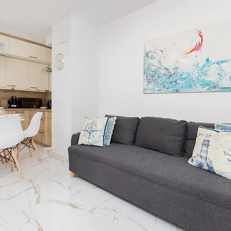 Batorego 7 Apartament With Terrace & Parking Downtown By Renters Apartament *