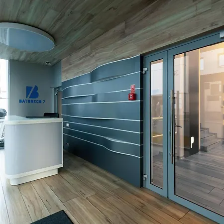 Batorego 7 Apartament With Terrace & Parking Downtown By Renters *