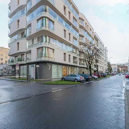 Batorego 7 Apartament With Terrace & Parking Downtown By Renters